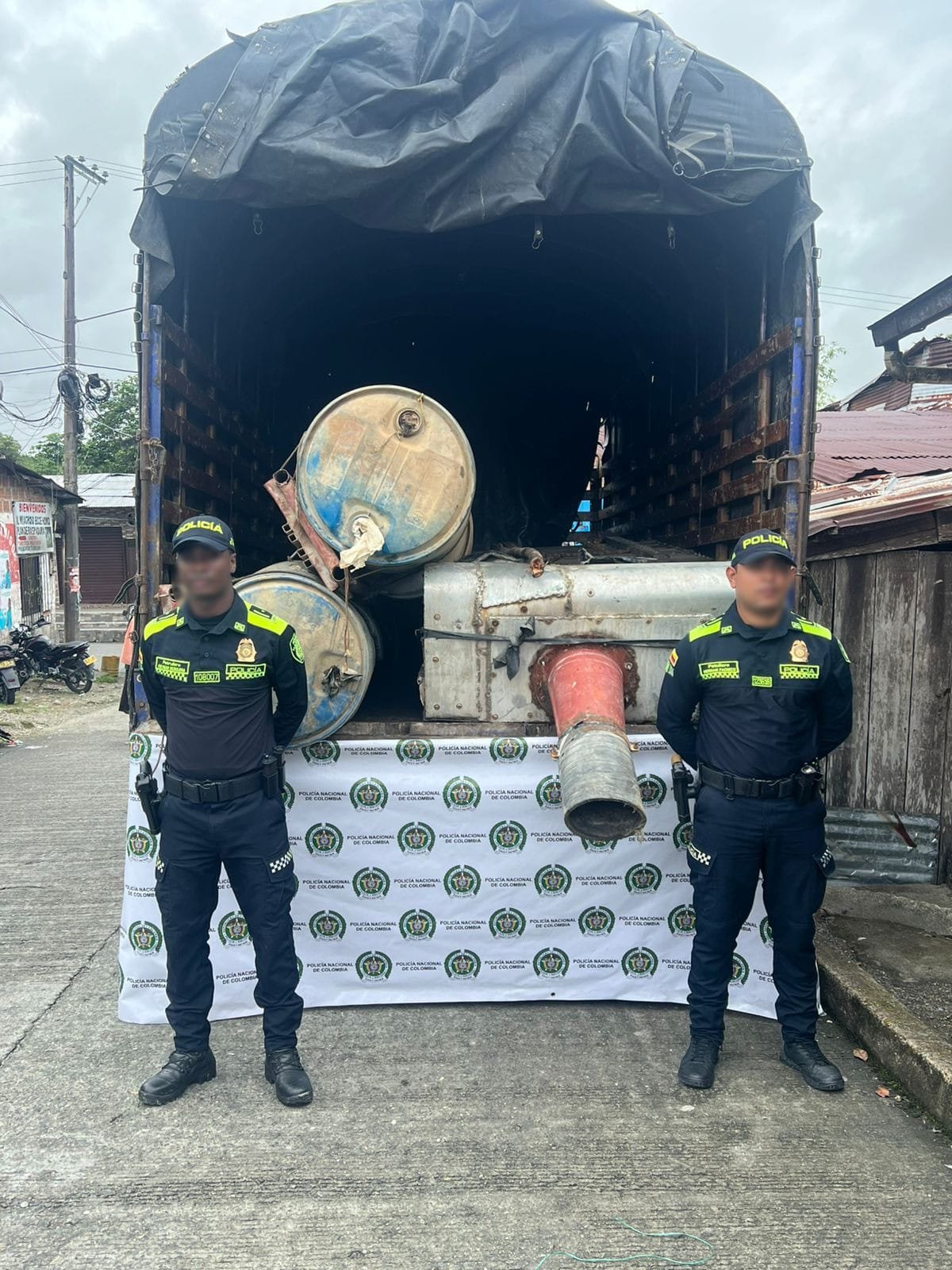 INCAUTAMOS ELEMENTOS UTILIZADOS PARA MINERÍA ILEGAL